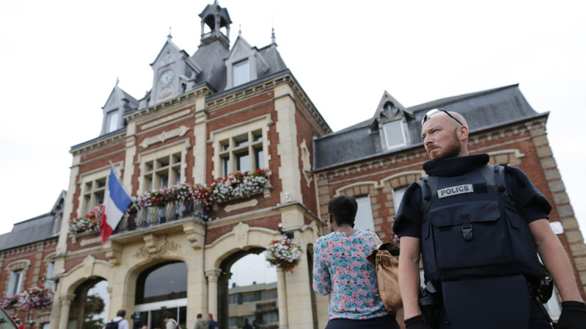 Γαλλία: Οι αρχές είχαν προειδοποιηθεί για «χτύπημα» τέσσερις ημέρες πριν τη σφαγή στη Νορμανδία!